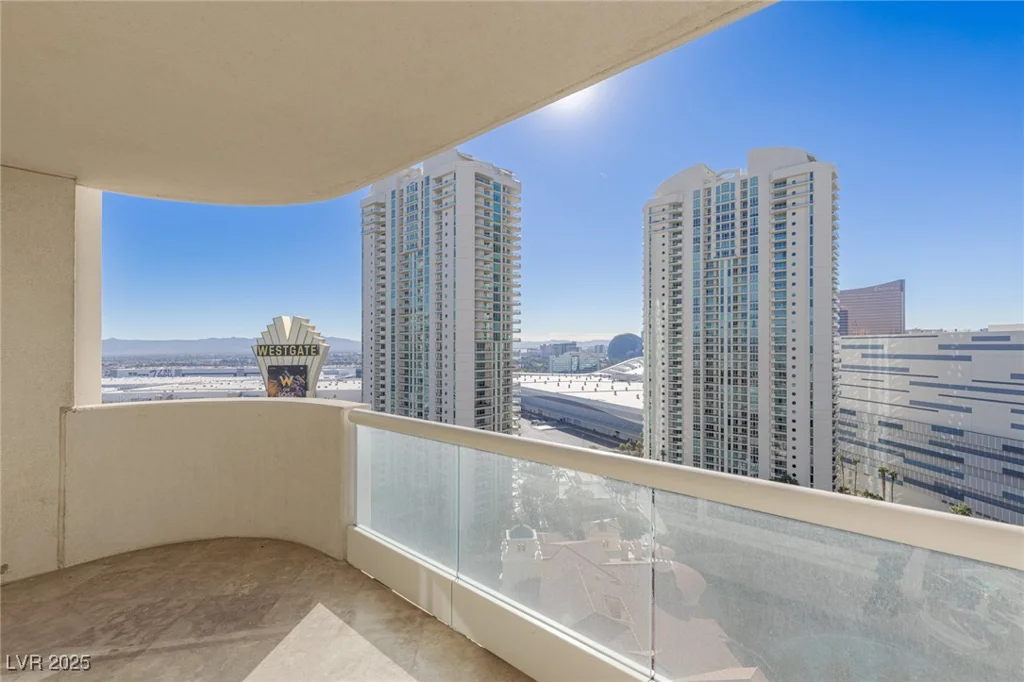 2777 Paradise, Las Vegas, NV 89109