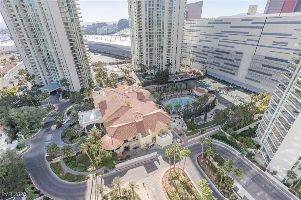 2777 Paradise, Las Vegas, NV 89109