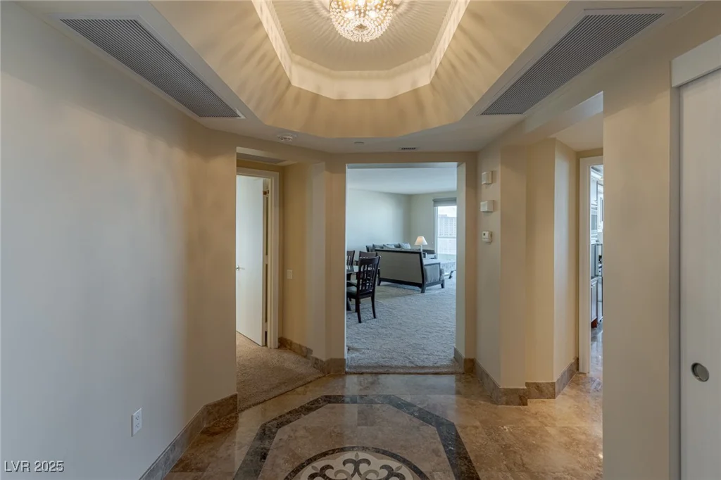 2777 Paradise, Las Vegas, NV 89109