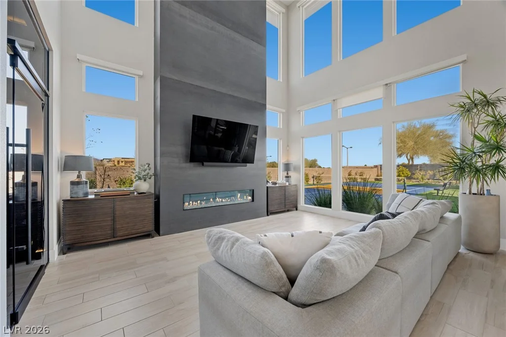 10631 Patina Hills, Las Vegas, NV 89135