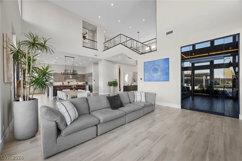 10631 Patina Hills, Las Vegas, NV 89135