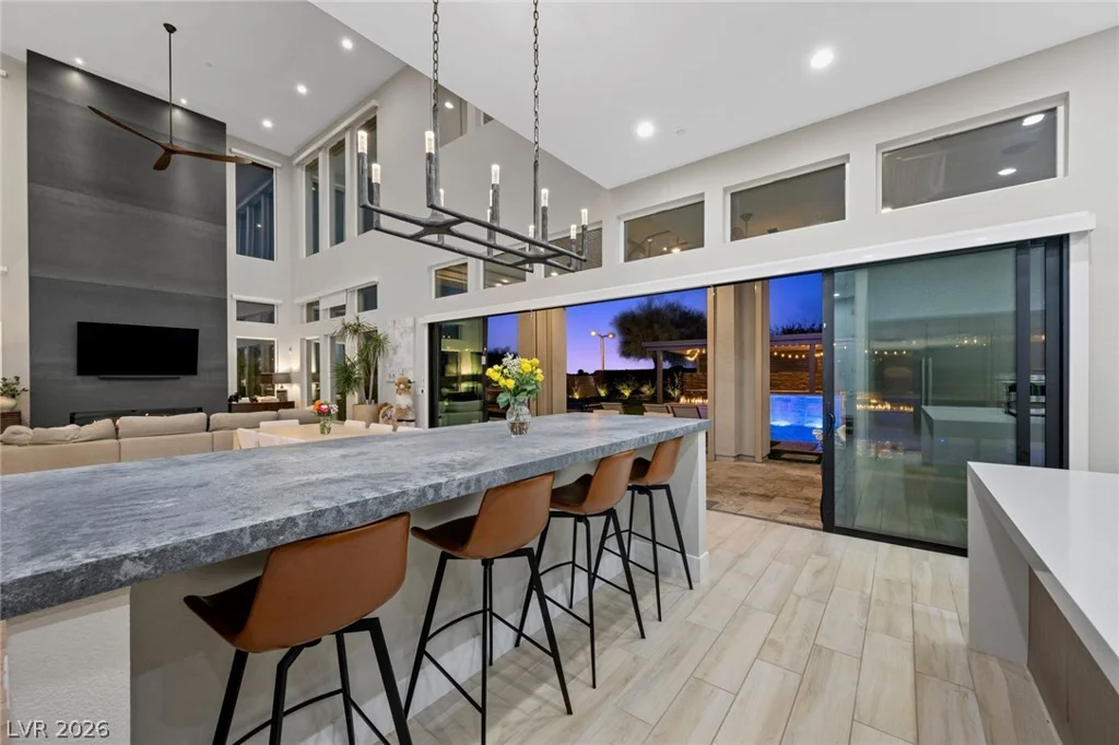 10631 Patina Hills, Las Vegas, NV 89135