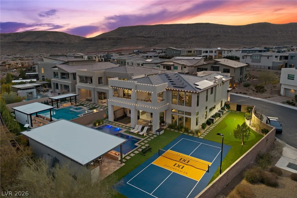 10631 Patina Hills, Las Vegas, NV 89135
