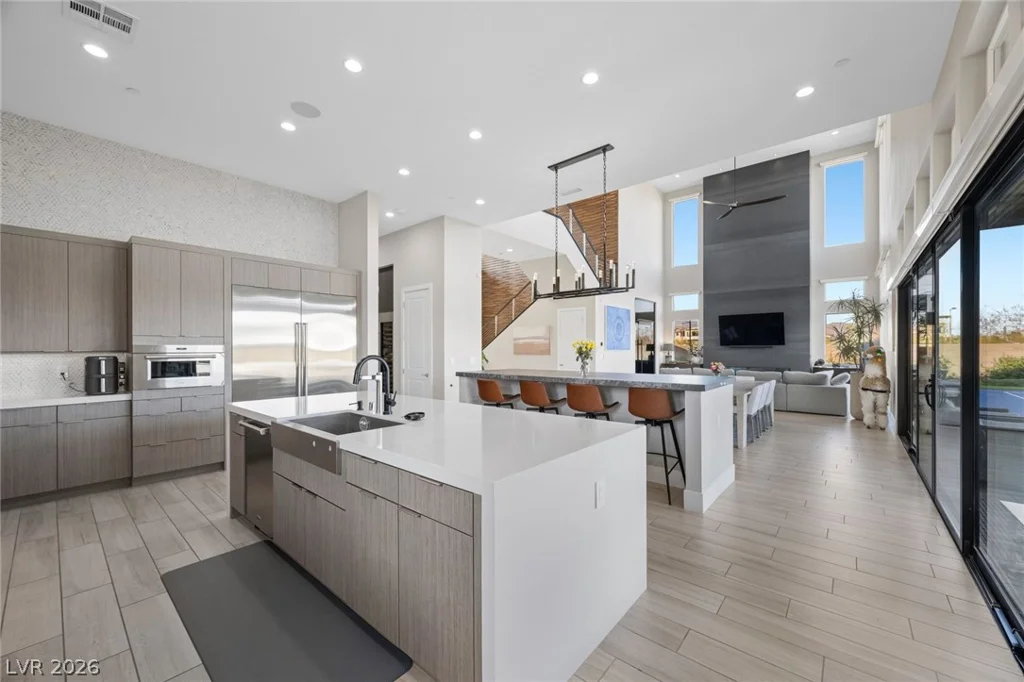 10631 Patina Hills, Las Vegas, NV 89135