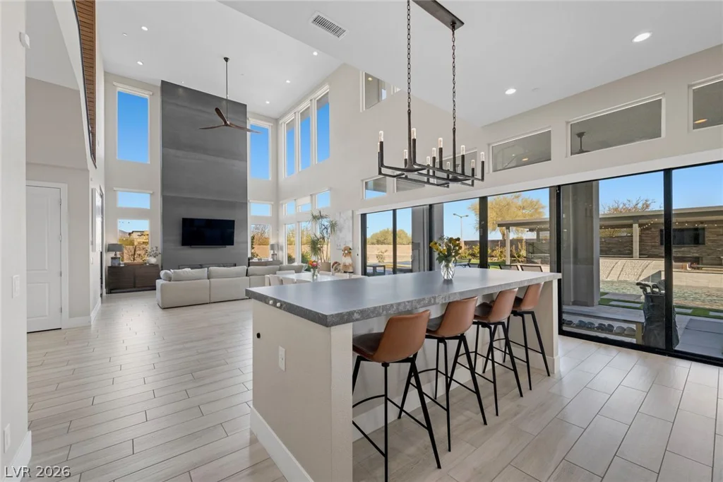 10631 Patina Hills, Las Vegas, NV 89135
