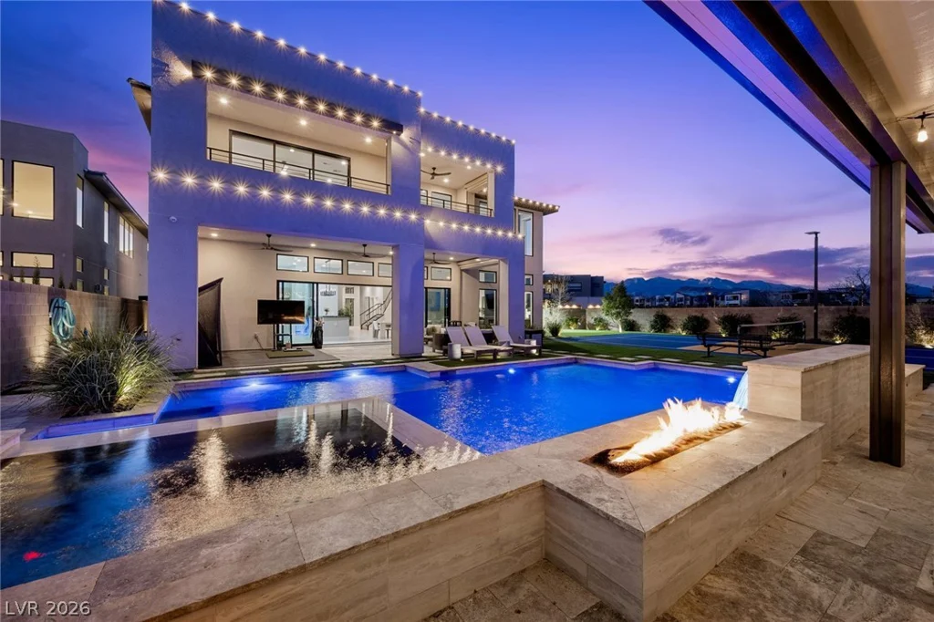 10631 Patina Hills, Las Vegas, NV 89135