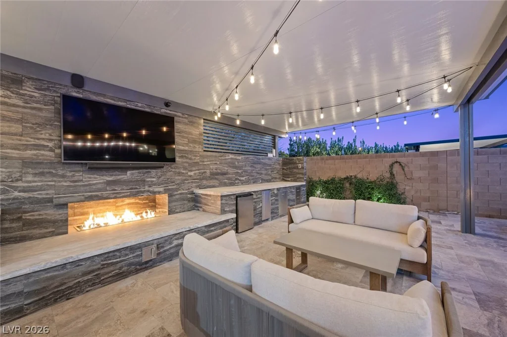 10631 Patina Hills, Las Vegas, NV 89135
