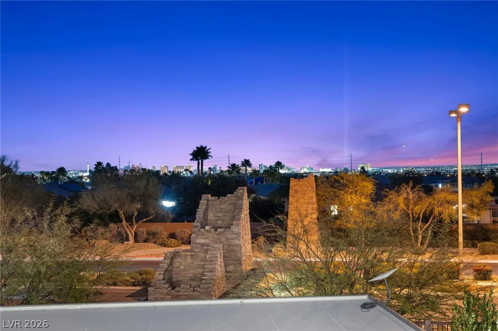 10631 Patina Hills, Las Vegas, NV 89135