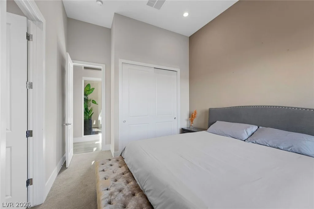 10631 Patina Hills, Las Vegas, NV 89135
