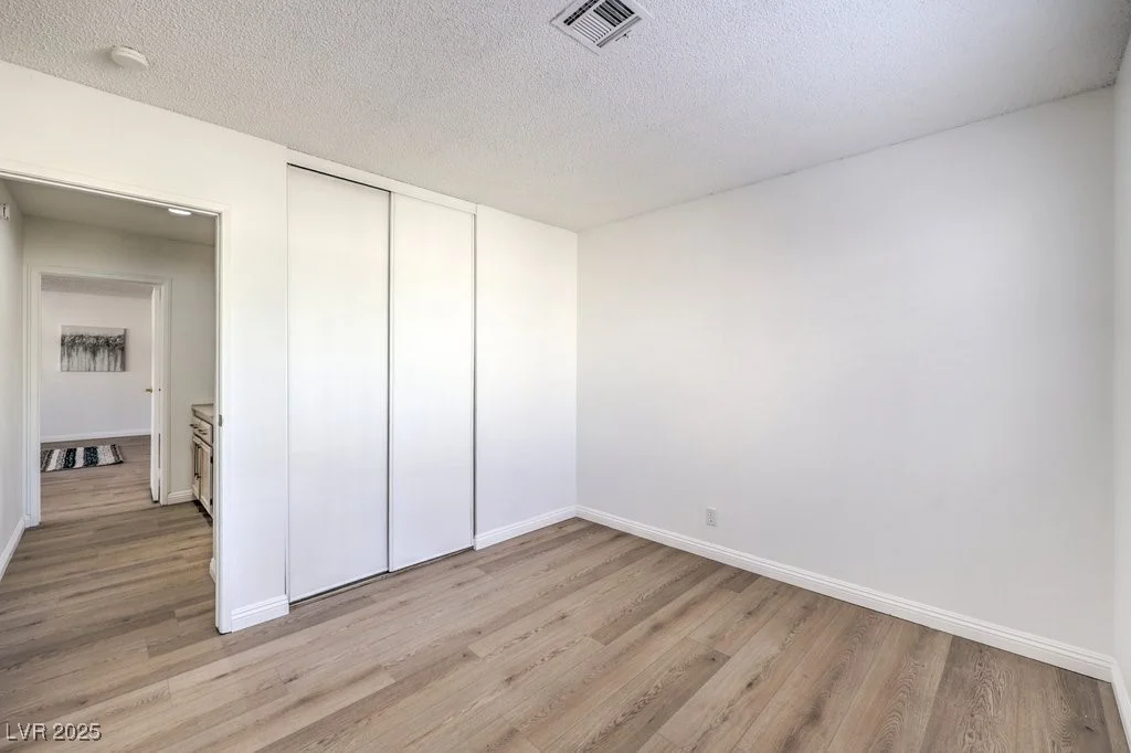 4745 Desert Vista, Las Vegas, NV 89121