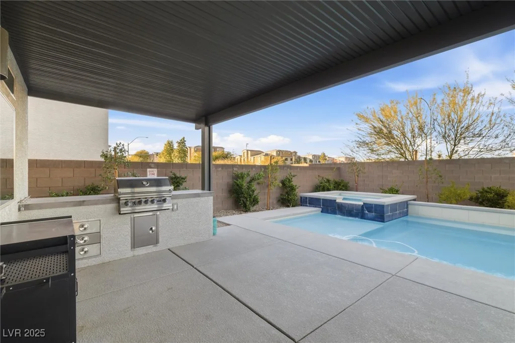 7110 Moss Hill, Las Vegas, NV 89113