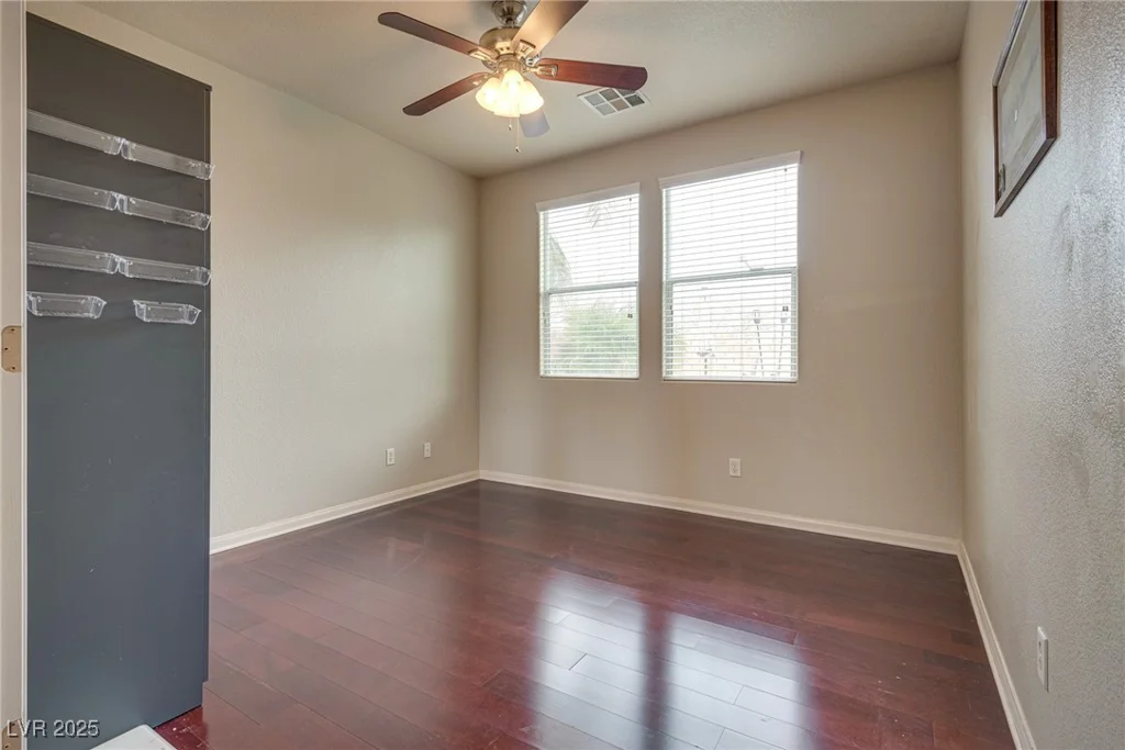 3716 Honey Crest, Las Vegas, NV 89135