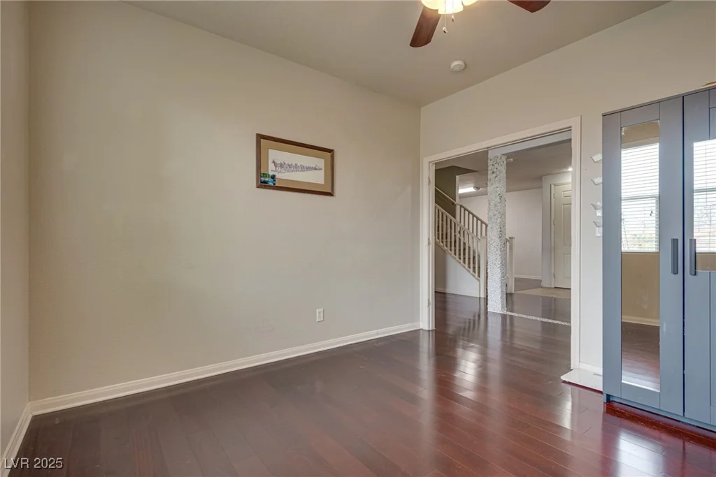 3716 Honey Crest, Las Vegas, NV 89135
