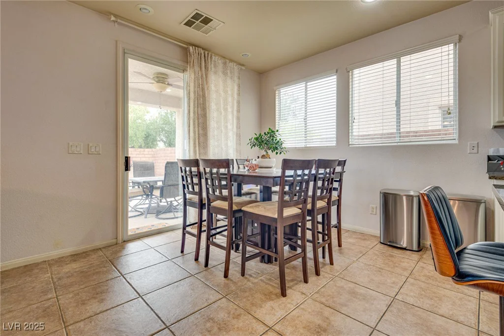 3716 Honey Crest, Las Vegas, NV 89135