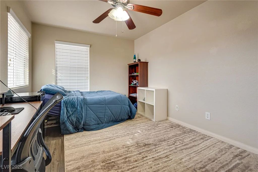 3716 Honey Crest, Las Vegas, NV 89135