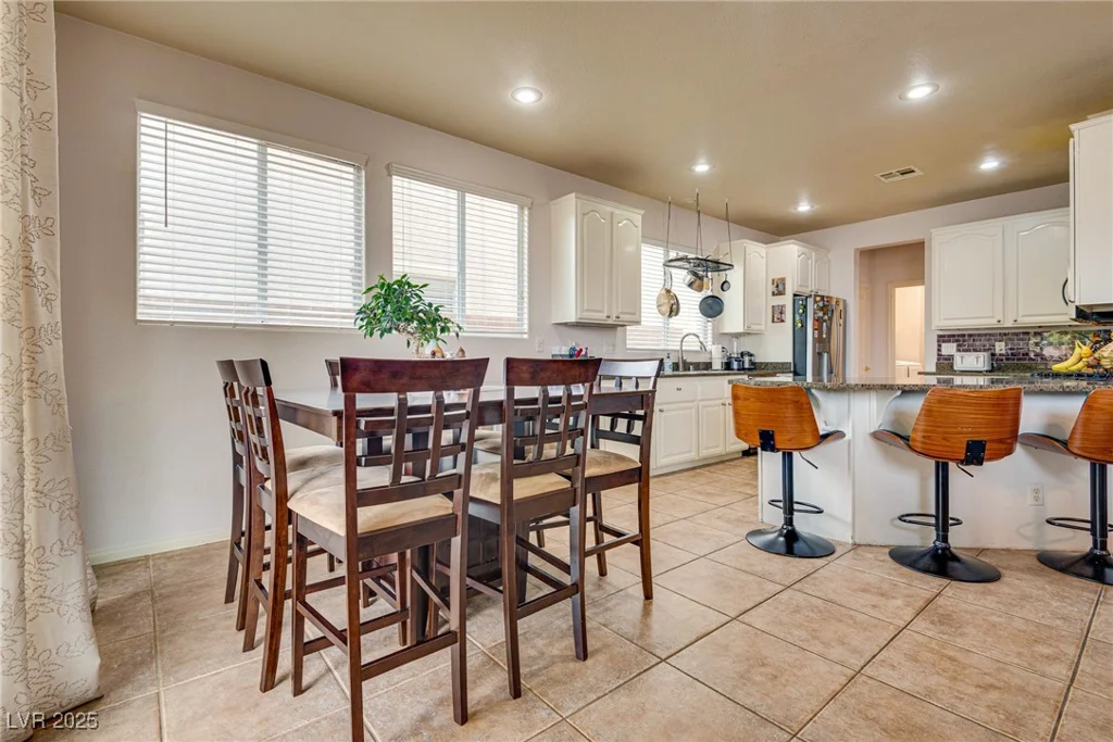 3716 Honey Crest, Las Vegas, NV 89135