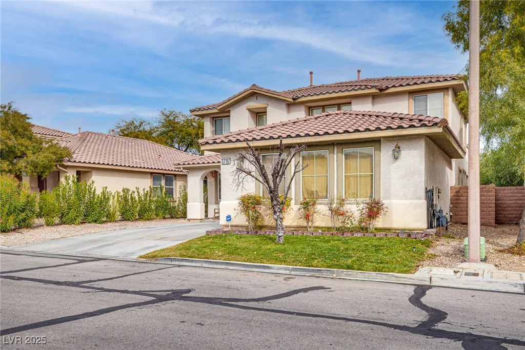 3716 Honey Crest, Las Vegas, NV 89135