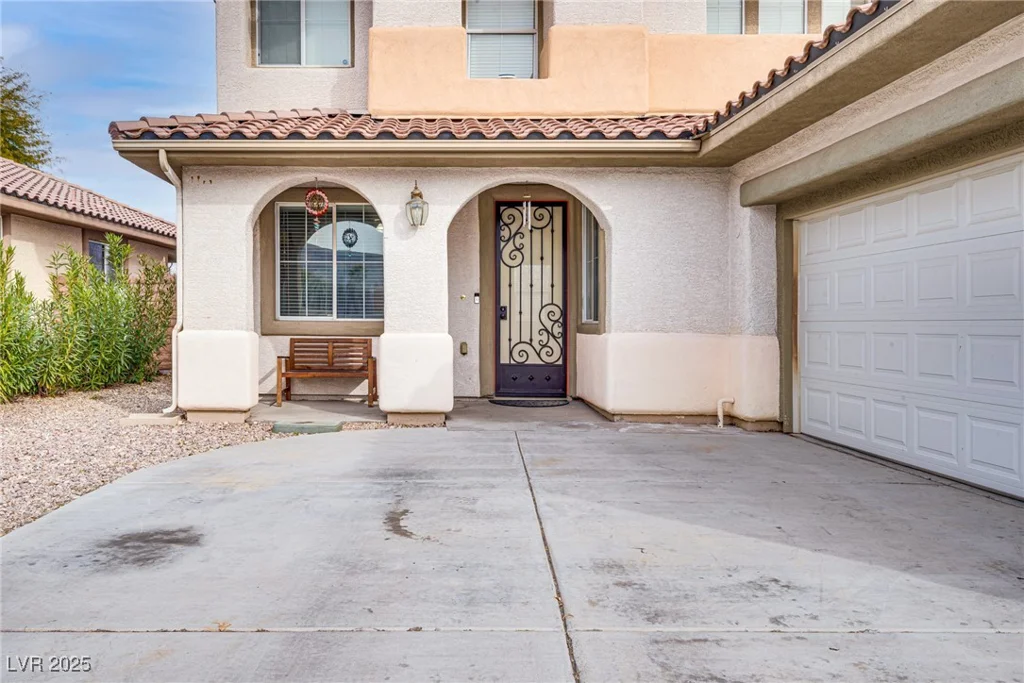 3716 Honey Crest, Las Vegas, NV 89135