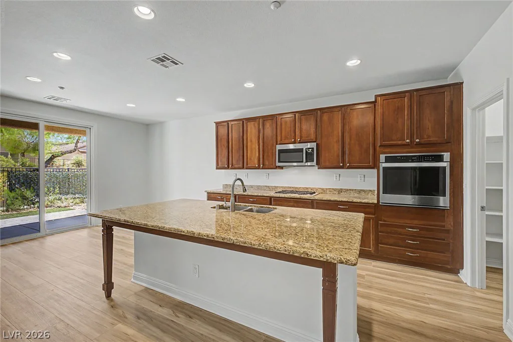 2012 Canvas Edge, Henderson, NV 89044