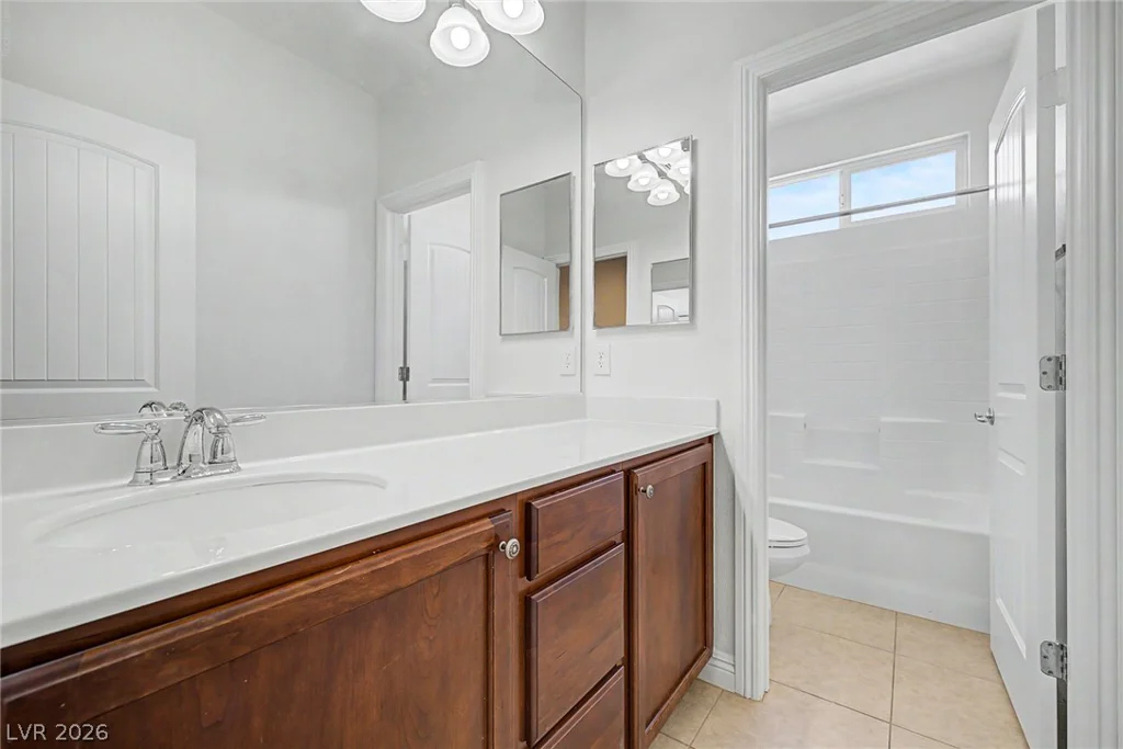 2012 Canvas Edge, Henderson, NV 89044