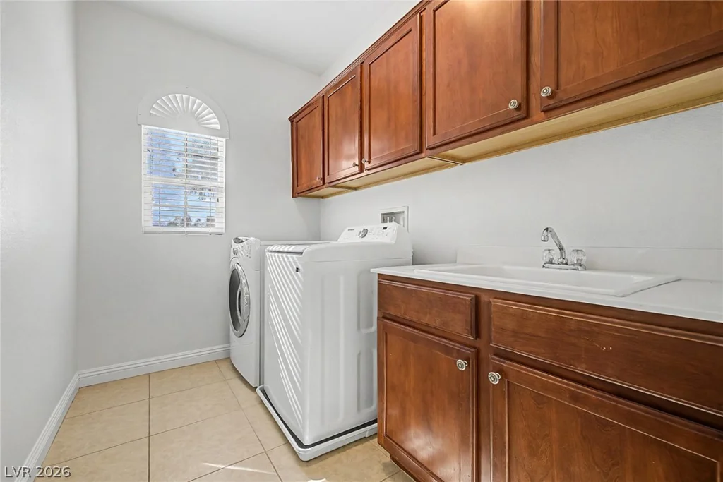 2012 Canvas Edge, Henderson, NV 89044