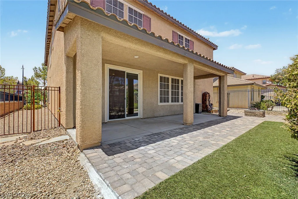 2012 Canvas Edge, Henderson, NV 89044