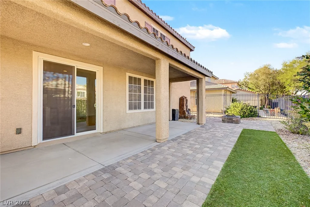2012 Canvas Edge, Henderson, NV 89044