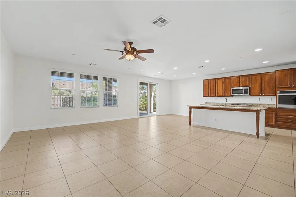 2012 Canvas Edge, Henderson, NV 89044