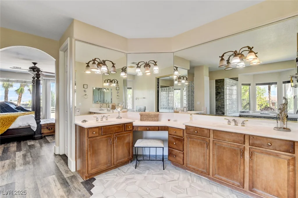 10960 Bethel Park, Las Vegas, NV 89141
