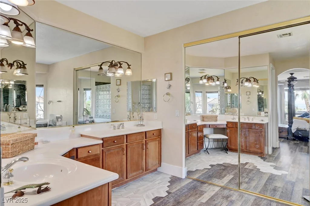 10960 Bethel Park, Las Vegas, NV 89141