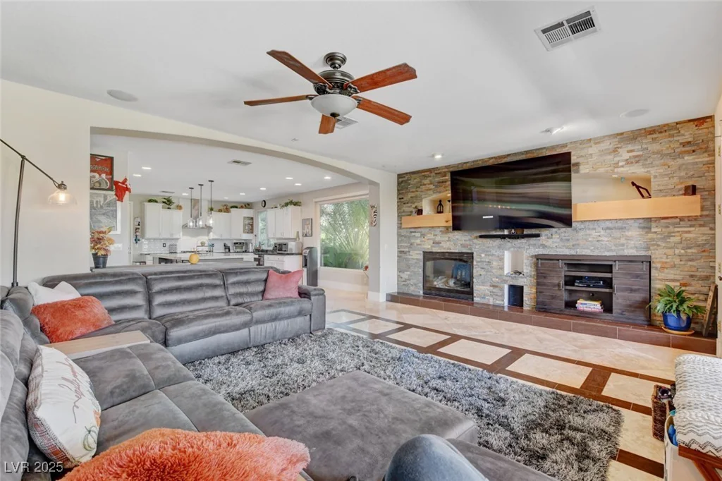 10960 Bethel Park, Las Vegas, NV 89141