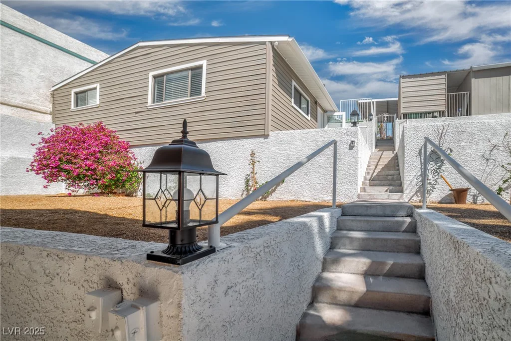 1318 Denver, Boulder City, NV 89005