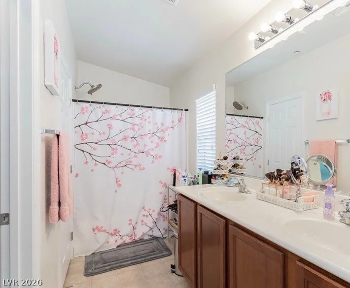 10111 Aspen Rose, Las Vegas, NV 89183