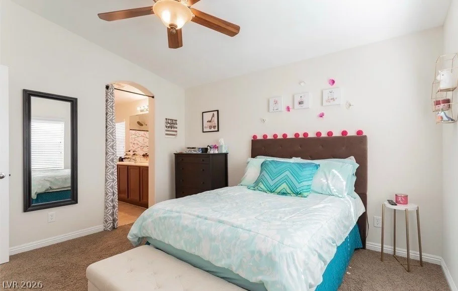 10111 Aspen Rose, Las Vegas, NV 89183
