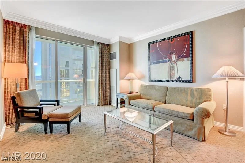 125 Harmon, Las Vegas, NV 89109