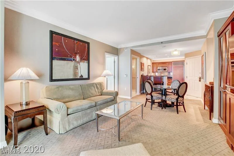 125 Harmon, Las Vegas, NV 89109