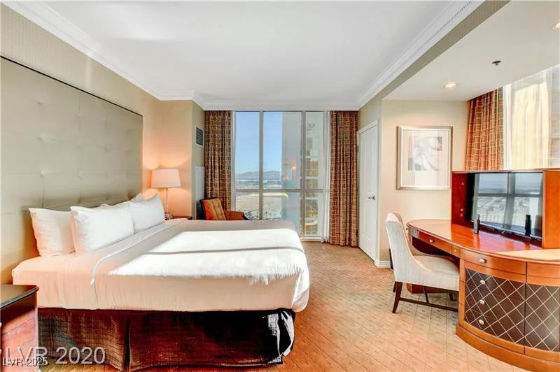125 Harmon, Las Vegas, NV 89109