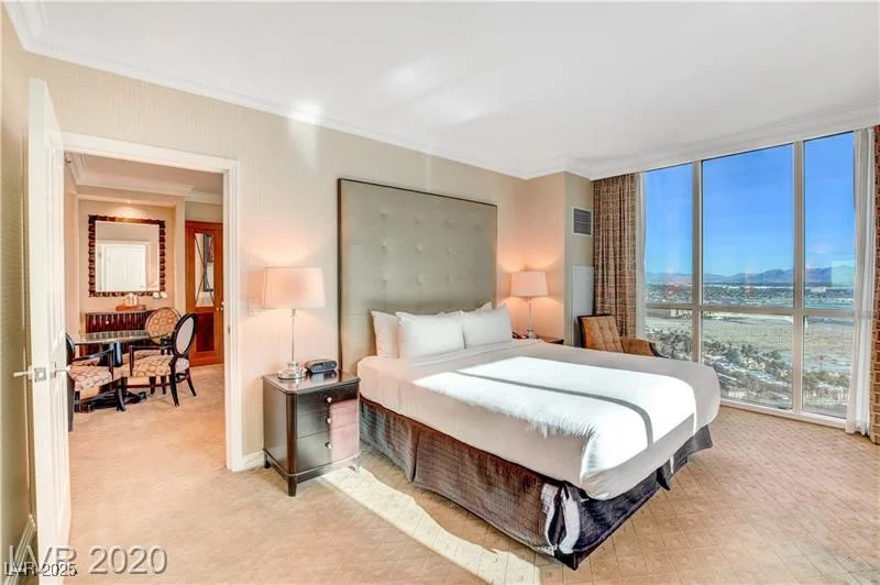 125 Harmon, Las Vegas, NV 89109