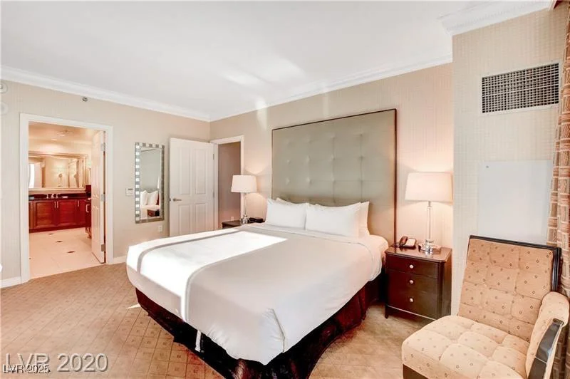 125 Harmon, Las Vegas, NV 89109
