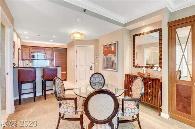 125 Harmon, Las Vegas, NV 89109