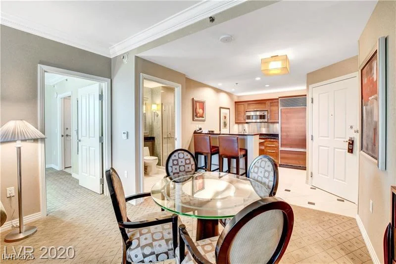125 Harmon, Las Vegas, NV 89109