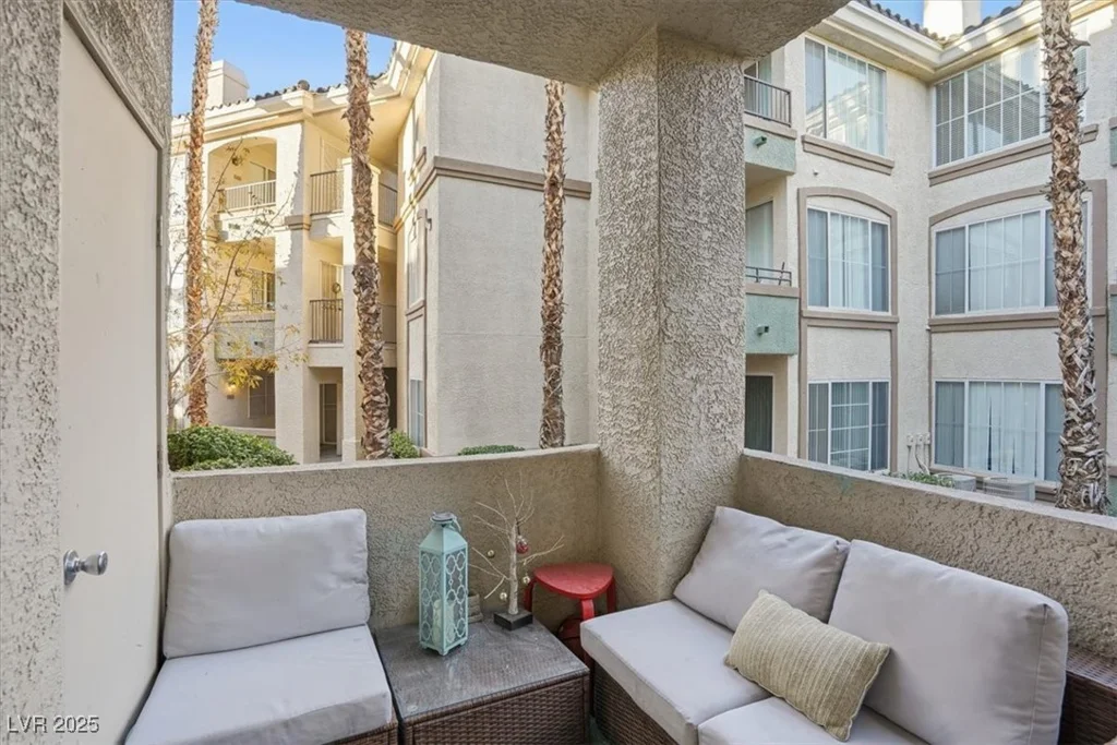 7147 Durango, Las Vegas, NV 89113