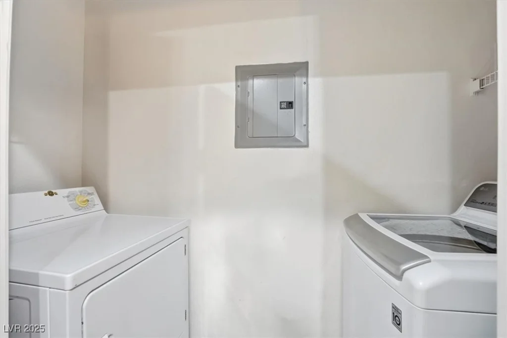 7147 Durango, Las Vegas, NV 89113