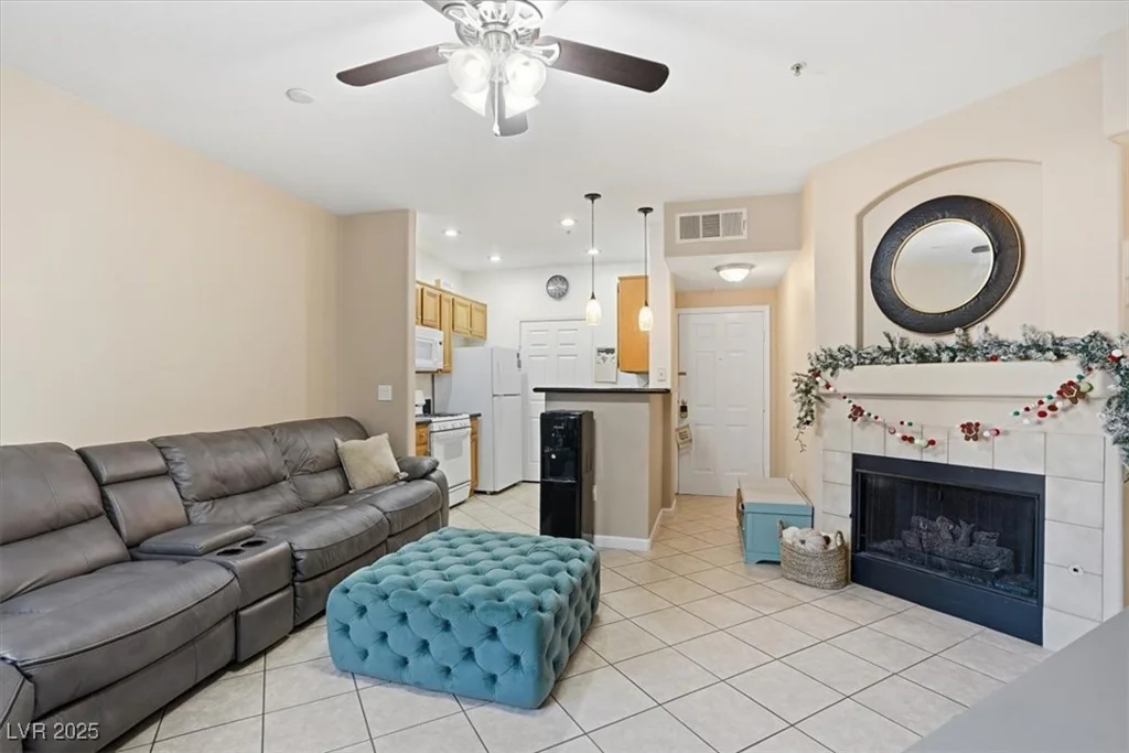 7147 Durango, Las Vegas, NV 89113