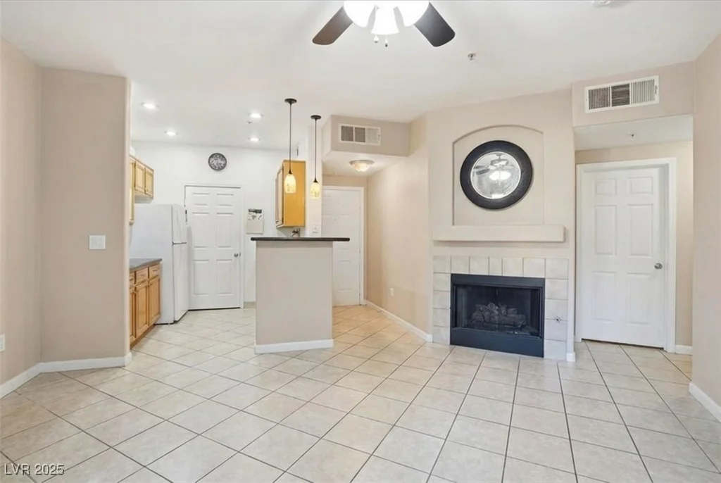 7147 Durango, Las Vegas, NV 89113