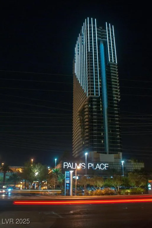 4381 Flamingo, Las Vegas, NV 89103
