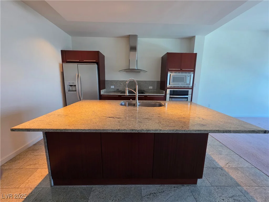 4471 Dean Martin, Las Vegas, NV 89103