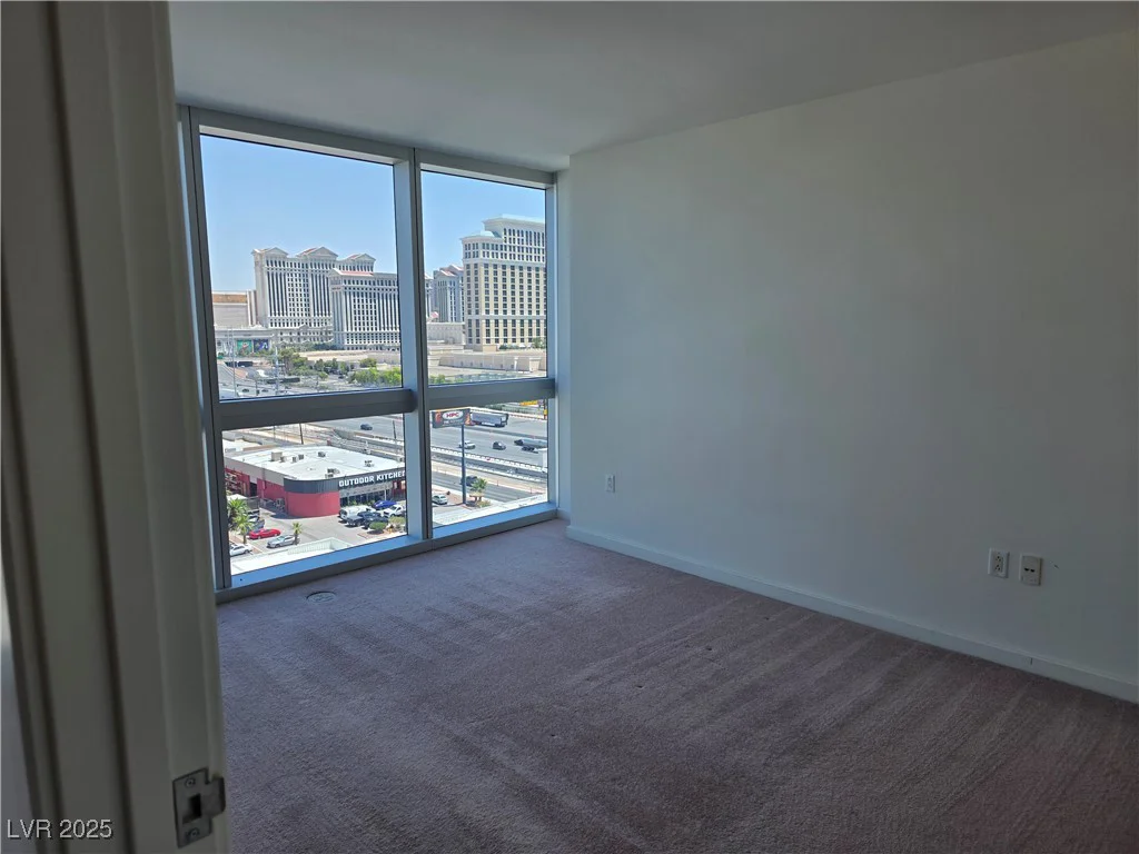 4471 Dean Martin, Las Vegas, NV 89103