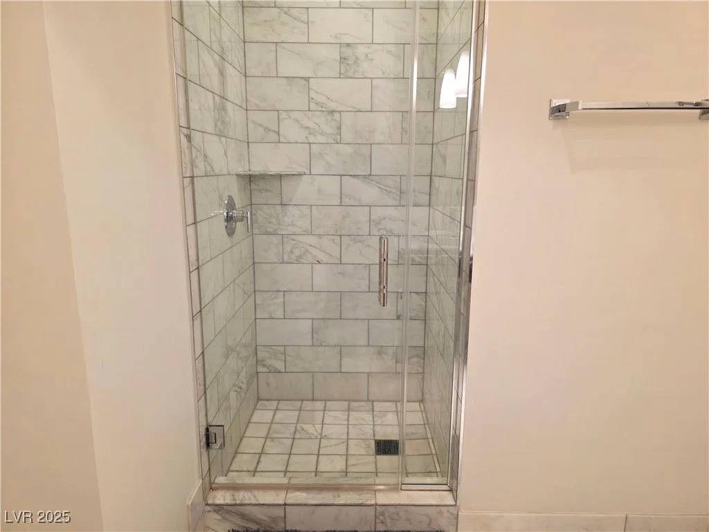 4471 Dean Martin, Las Vegas, NV 89103