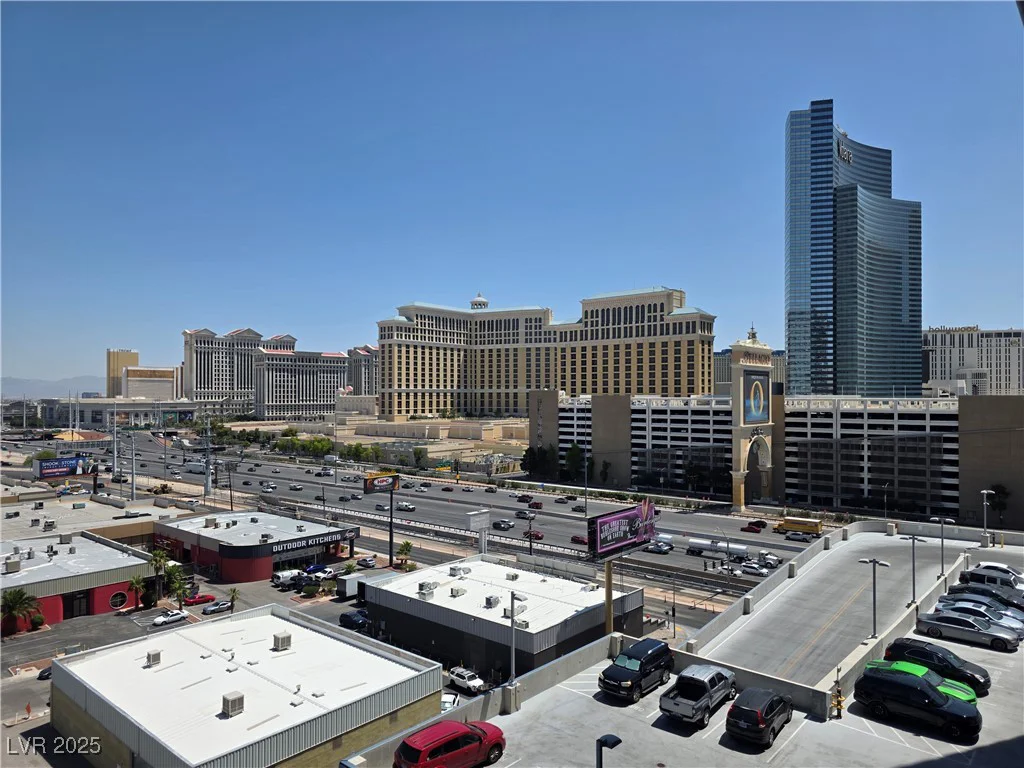 4471 Dean Martin, Las Vegas, NV 89103